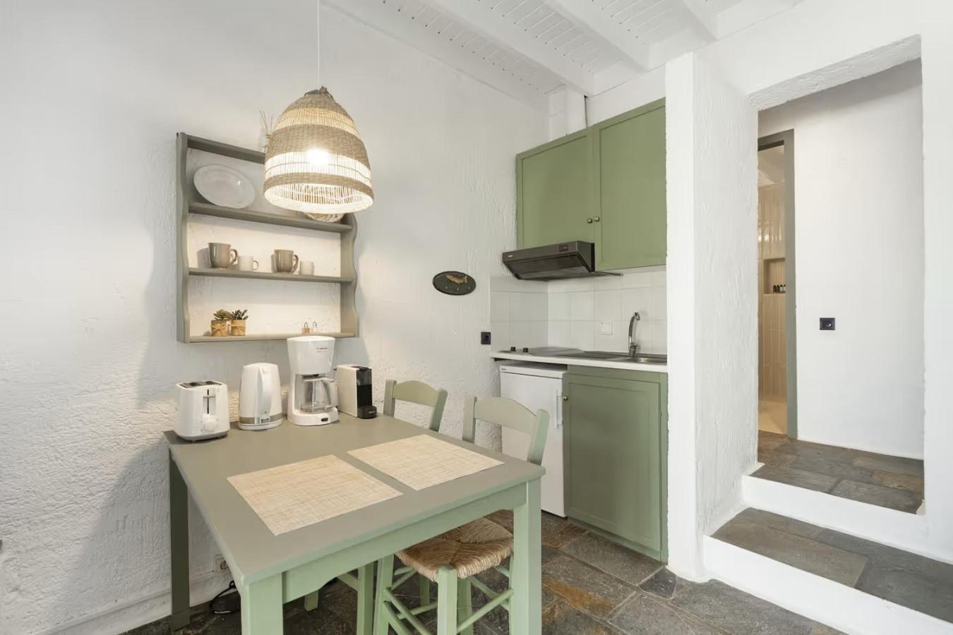 Niriides Resort 伊西翁 外观 照片